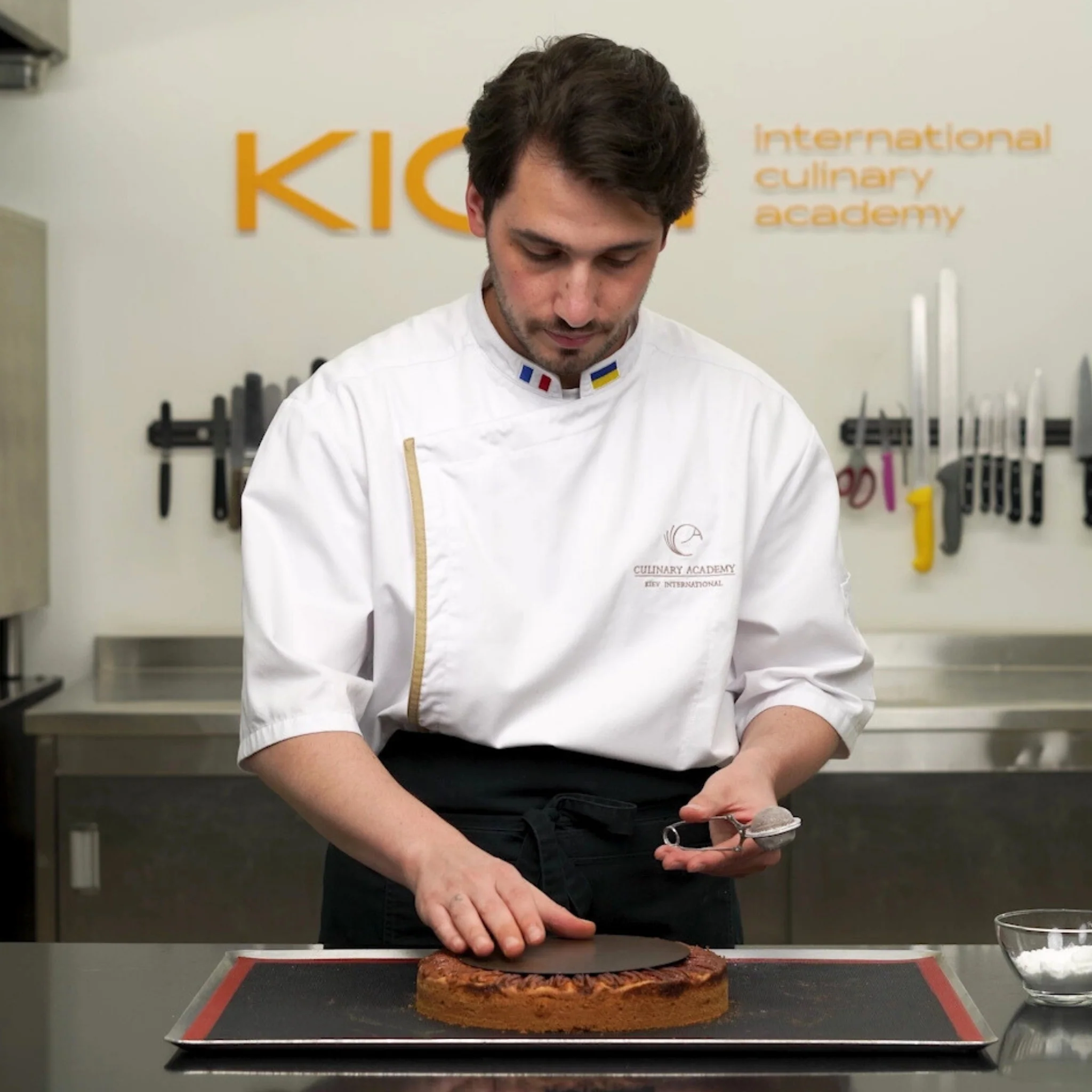 Apple and Pecan Charlotte by Oleksandr Trofimenkov Video Class - Image 4