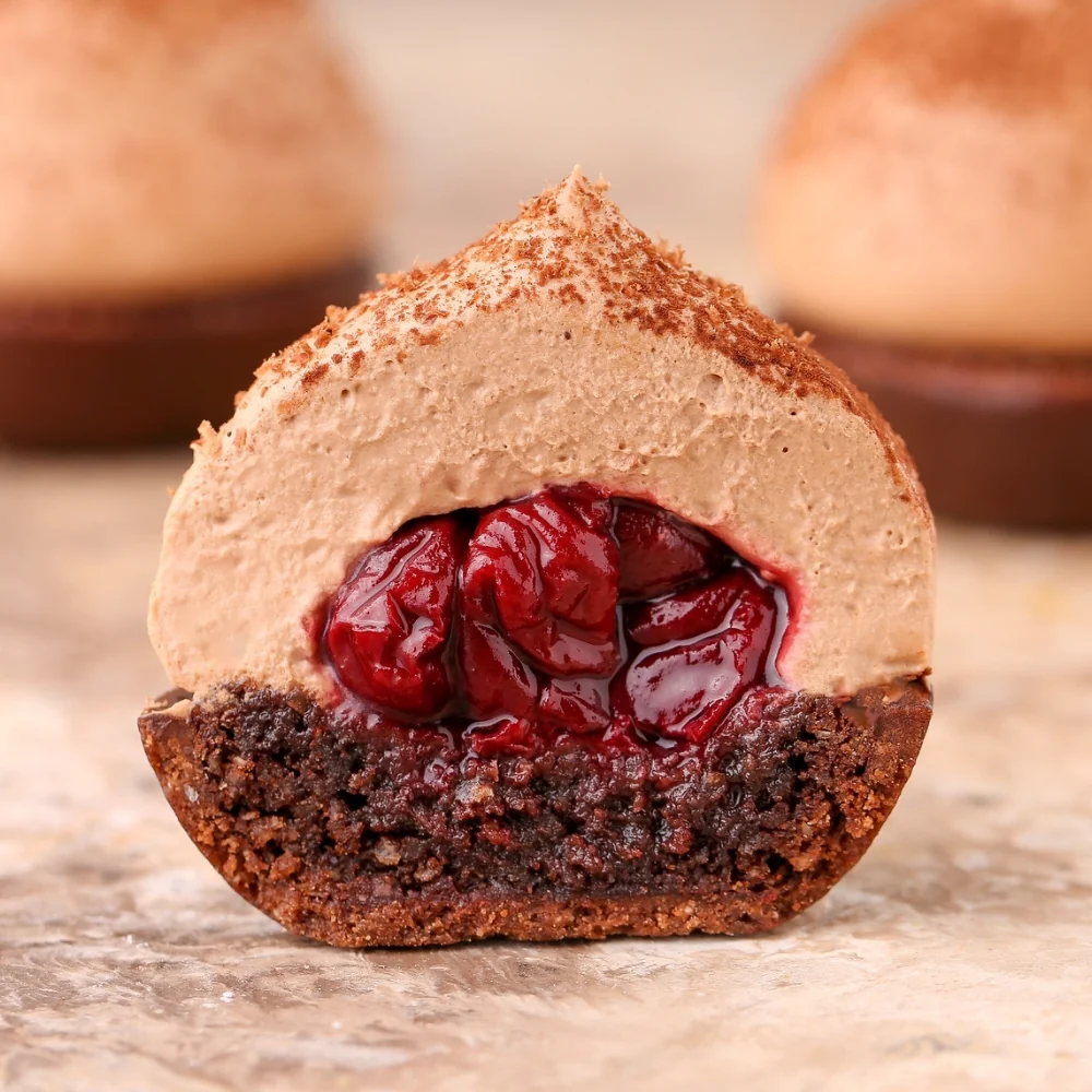 Chocolate and Cherry Mini Tarts by Oleksandr Trofimenkov Video Class - Image 5