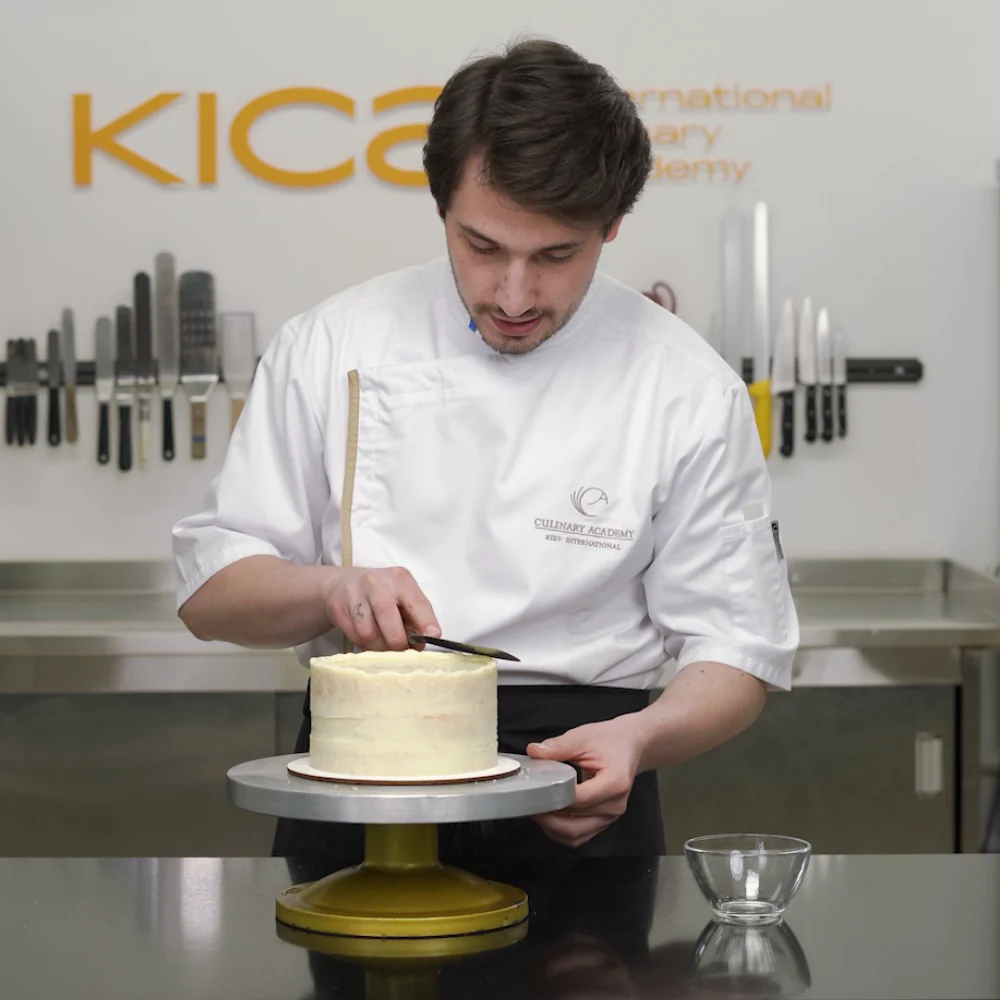 Coconut Sponge Cake by Oleksandr Trofimenkov Video Class - Image 4