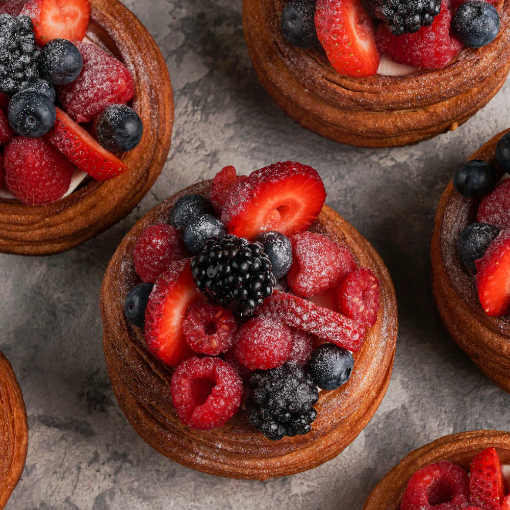Croissant Berry Tart by Antonio Bachour Video Class - Image 5