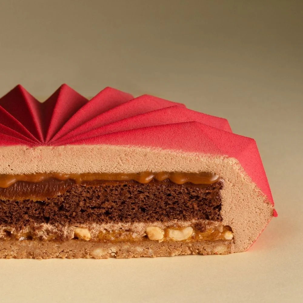 Origami Cake by Dinara Kasko Video Class - Image 2