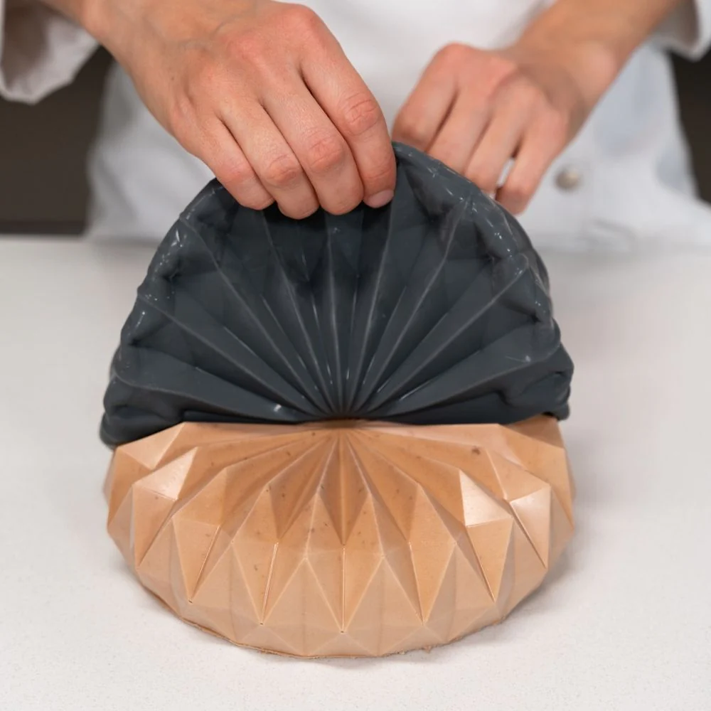 Origami Cake by Dinara Kasko Video Class - Image 4