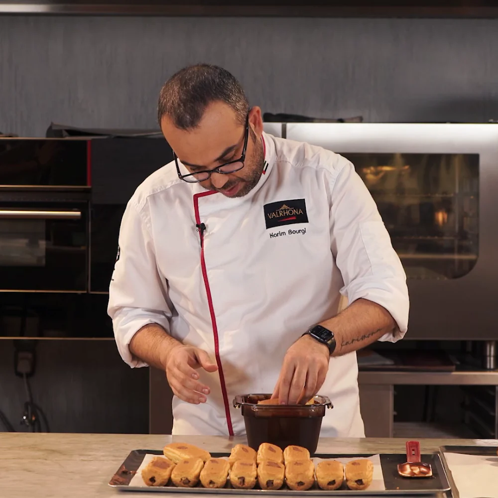 Signature Chocolate Eclair by Karim Bourgi Video Class - Image 4