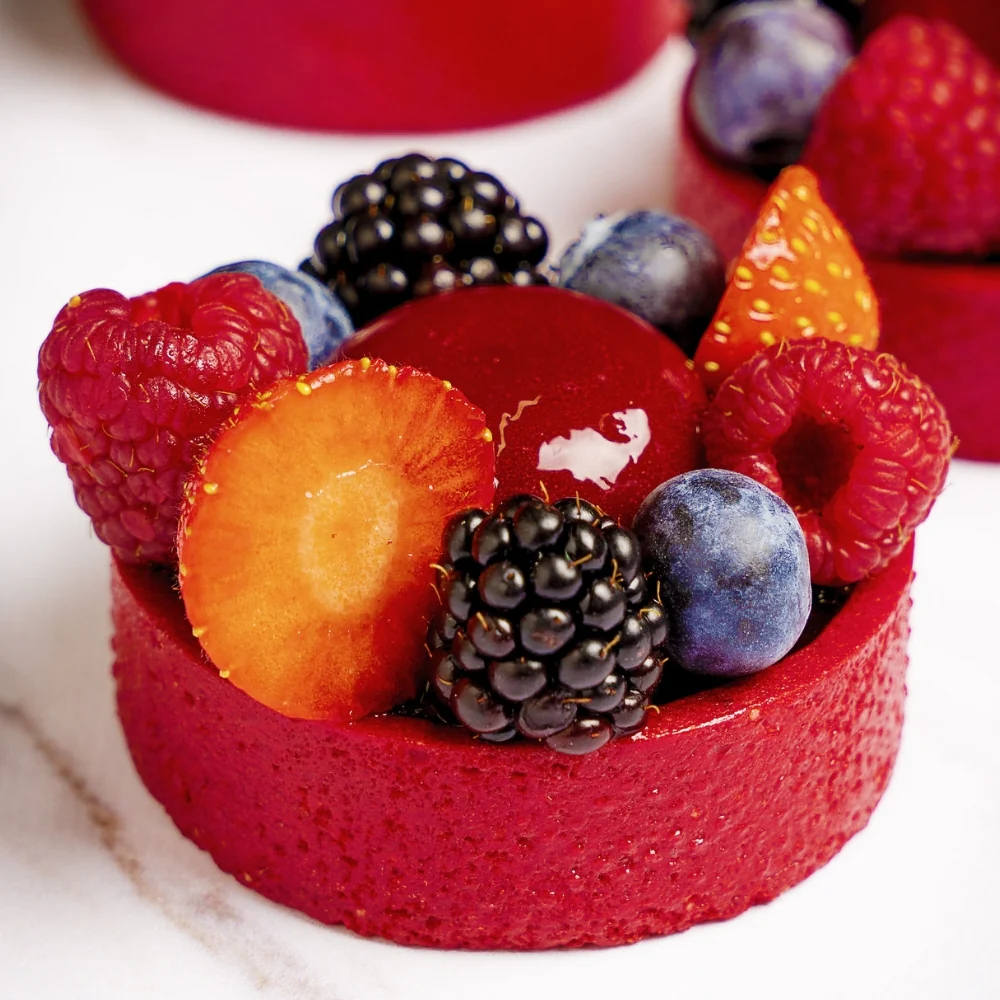 Signature Red Tart by Antonio Bachour Video Class - Image 5