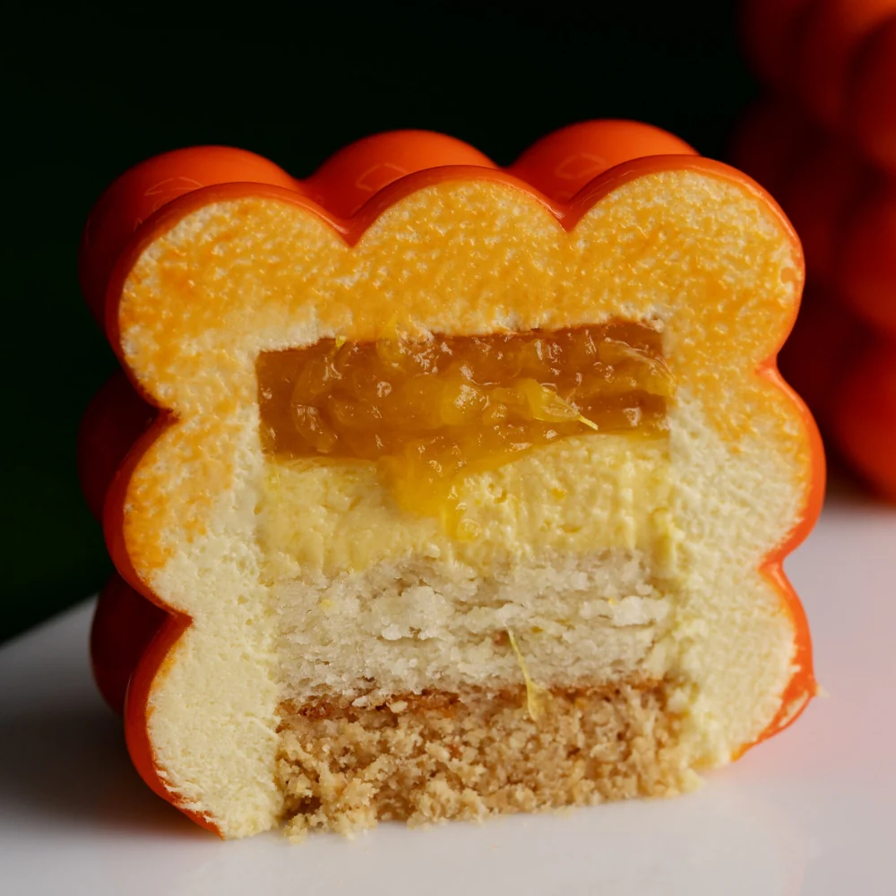 Spheres Gateaux by Dinara Kasko Video Class - Image 2