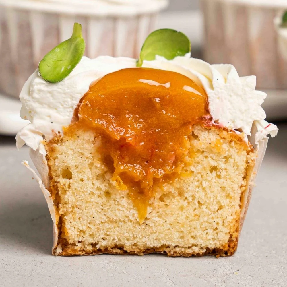 Vanilla and Apricot Cupcake by Oleksandr Trofimenkov Video Class - Image 2