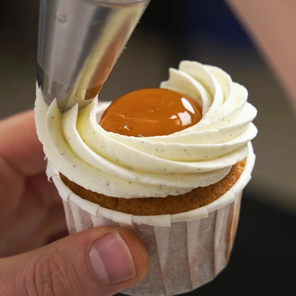 Vanilla and Apricot Cupcake by Oleksandr Trofimenkov Video Class - Image 4